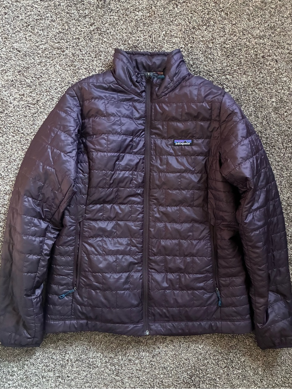 Patagonia Nano Puff Women’s Quilted Puffer Jacket - Obsidian Plum Large EUC - Picture 2 of 6